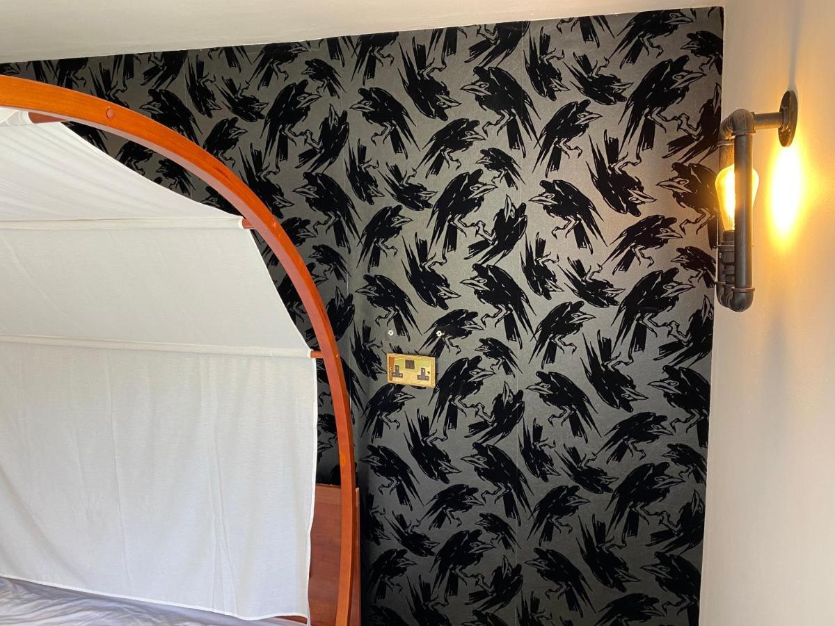 The Raven Suite Henley-on-Thames Exterior photo